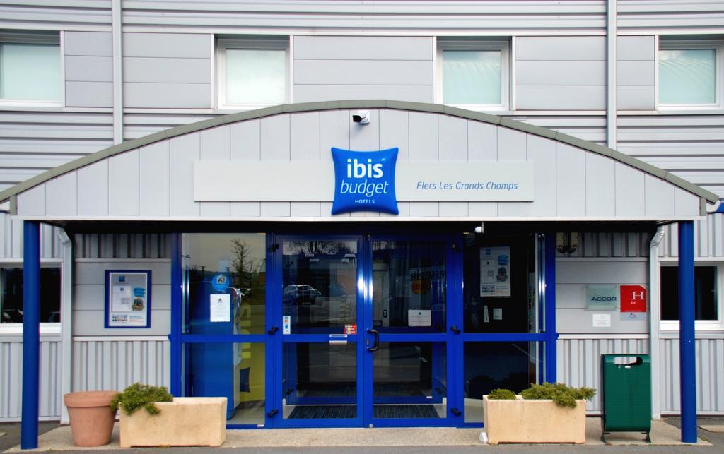 Ibis Budget Flers Grands Champs Exterior foto